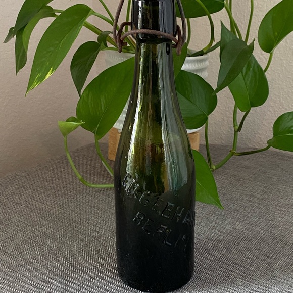 Vintage Berlin Glass Swing Top Bottle - Picture 2 of 6
